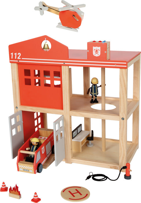 Große Feuerwache aus Holz mit Zubehör – spannende Einsätze im Kinderzimmer