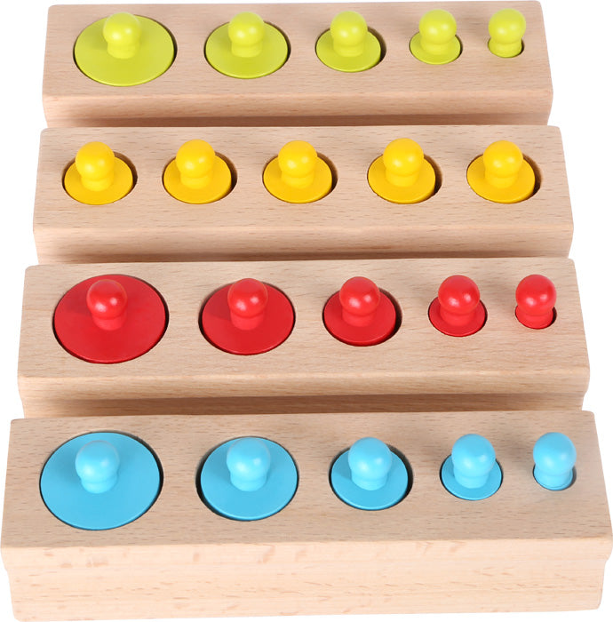 Steckspiel bunt sortiert von Spielspecht